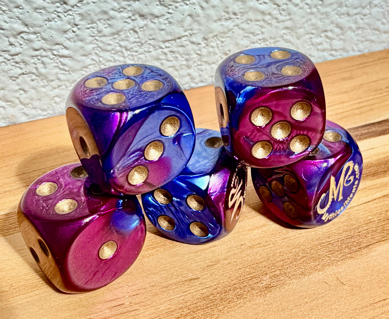 Mythical Meats® Chessex® Gemini® Blue-Purple / Gold 16mm d6 Die Dice
